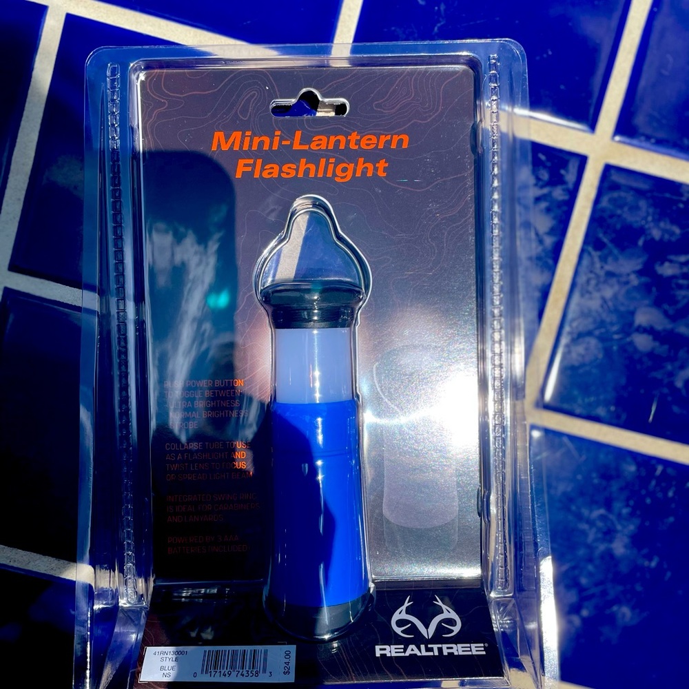 Mini Lantern Flashlight - Picture 2 of 3